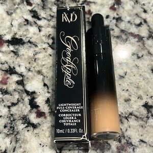 KVD Lightweight Full Coverage Concealer Shade Medium 146